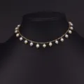 Elegante vergoldete Kette Choker Halskette mit wunderschönen Perlen Anhängern für Damen. - Gereihte Perlenkette / Perlweiß