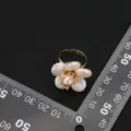 Natürliche Perle Blume offene Ring vergoldet Kupfer Retro ethnischen Stil verstellbaren Schmuck - GN0273 Set Stil