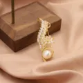 Exquisite vergoldete Weizenähren Perlen Brosche mit funkelnden Zirkonia für elegante Damen. - Weizenähre Stil