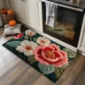 Cozy floral faux cashmere floor mat with vibrant peony pattern, soft and absorbent carpet detail. - FYR——12
