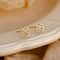 Minimalistische S925 Silber Herz Ohrstecker mit funkelnden Steinen, zarter Mini Schmuck. - Gelbgold Herz-Stil