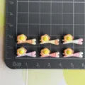 Mini mollette per capelli uovo al tegamino in resina dettaglio, griglia accessori DIY. - Uovo In Camicia E Bacchette (Misto Casuale)