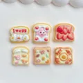 Deliziosi ciondoli in resina toast fragola e uovo, perfetti per custodie e accessori fai da te. - Frutta mista casuale