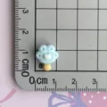 Mini Harz Katzenpfote Eis am Stiel Detail, ideal für DIY Handwerk und Haarschmuck. - Blaue Katzenkralle Eis am Stiel - Mini