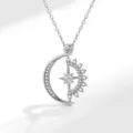 Collar con colgante giratorio de sol y luna de plata S925 vista de detalle exquisita. - Plata 925 / Oro blanco