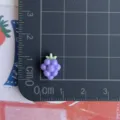 Mini uva viola in resina cabochon ciondolo per nail art accessori per forcine - Stile Uva