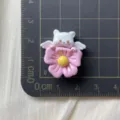 Süßes Harz Katze Blume DIY Anhänger Zubehör Detailansicht für Handyhülle und Basteln - Rosa Kirschblüte Flügel Katze