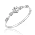 Anillo de plata delicado con piedras de circonita brillantes para mujeres elegantes - Talla US 6 / Oro blanco