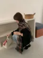 Gemütlicher Karo Winterschal im koreanischen Stil, braun-pinkes Karodesign mit Fransen. - 180cm / Rosenrosa