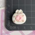 Detalle de cabochon de resina de conejo, ideal para manualidades de fundas de telefono y llaveros. - Galleta de Conejito Blanco