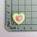 Ciondolo in resina a cuore bicolore lucido per fermagli per capelli fai-da-te e accessori. - Giallo