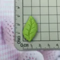 Green frosted leaf resin charm detail view, perfect for DIY phone case and hairpin crafts. - Dark Green Leaf Style (B079 Frosted Leaf)