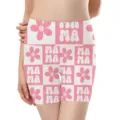 Rosa-weiße karierte MAMA-Yoga-Shorts mit Blumendruck für Damen in Detailansicht - Buchstabe 1