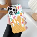 Detail einer stylischen Handyhülle mit buntem Eiswaffel- und Punktmuster-Design. - Bunter Leopard 1 / iPhone X/XS