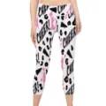 Detailansicht der Yoga-Caprihose für Damen mit 'CHEER'-Aufdruck und Leopardenmuster-Design - Alphabet