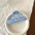 Molla per capelli in acrilico blu fiocco dettaglio, accessorio per capelli elegante. - Stile con Fiocco Blu