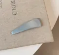 Elegante fermaglio per capelli in satin lucido per donna, accessorio chic minimale. - Triangolo Lungo / Blu