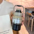 Stainless steel vacuum insulated water bottle with handle 450ml gradient coffee color travel mug - 550ml / BSB-084 Coffee