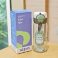 Detailansicht einer tragbaren 550ml Kunststoff-Trinkflasche mit niedlichem Pinguin-Motiv. - 550ml / Weiß