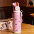 Retro pink thermos bottle with bow pattern, 316 stainless steel portable straw cup for daily use. - 500ml / 2195 Series / Pink