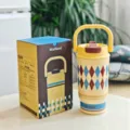 Stainless steel portable handle thermos cup with stylish diamond plaid pattern 480ml - 16oz / Portable Coffee Cup with Yellow Lid