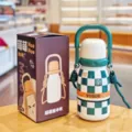 Stainless steel vacuum thermos cup with portable handle and green check pattern, 680ml capacity. - Green Checkered Style (YSM8730-680) / 680ML / Green