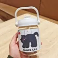 Botella de agua de vidrio portátil con funda de cuero de gato negro, asa y tapa blancas. - 500ml / BSQ-911 cereza roja