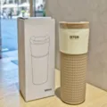 Stainless steel coffee mug with silicone sleeve, 500ml vacuum insulated cup detail. - Coffee