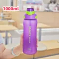 Bottiglia d'acqua sportiva viola da 1000ml con cannuccia e manico per il fitness quotidiano. - 800-1500 ml / Viola