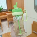 Große Kapazität Plastik Wasserflasche mit Strohhalm und Griff für Sport und den Alltag. - 1160ml / XBD-8041 Verlauf Grün