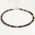 Collana di perle in pietra naturale colorata, choker multikolore stile boho variante top. - 4mm / Tormalina