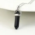 Zwarte hexagonale kristallen pilaar hanger ketting met zilveren ketting variant, sieraden. - Obsidiaan