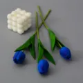 Künstliche blaue Tulpen Blumen mit weißer Kerze Set für Heimtextilien Fotografie. - Saphirblau