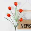 Hermosos tulipanes rojos artificiales de cinco cabezas con tallo largo para decoración. - Naranja Atardecer