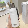 Borraccia termica in acciaio inossidabile sottovuoto con tappo e cinturino sportiva - 650ml / Bianco