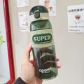 Borraccia sportiva portatile in plastica con cinturino, tazza durevole per uso all'aperto - Verde