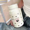 Bottiglia d'acqua isolata sottovuoto in acciaio inossidabile con stampa panda e manico grande - 1000ml / Panda e Fiocco / Bianco