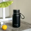 Schwarze Edelstahl Vakuum Isolierflasche tragbare Outdoor Thermoskanne mit praktischem Griff. - S / Schwarz