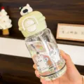 Süße Cartoon Trinkflasche mit Strohhalm, Tierfigur Deckel, grüne tragbare Schüler Trinkbecher. - 550ml / Grün