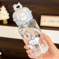 Transparente Plastik-Trinkflasche mit Strohhalm und niedlichem Bären-Deckel für Schule. - 550ml / Blau
