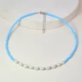 Elegante collana di perline blu con perle bianche e dettagli dorati da donna stile chic - Stile Perla Artificiale Ovale Perline di Semenza Blu Chiaro / Stile N2491-Blu / Blu