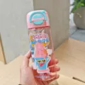 Süße Plastikflasche mit Strohhalm und Eismotiv, rosa Deckeldesign für Kinder und Schüler. - 600ml / Rosa (7280)