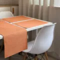 Oranje tafel loper en placemat set van faux linnen, wasbare effenkleurige eettafel decor. - Oranje