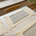 Boheemse katoen linnen gewoven placemat met geometrisch patroon en kwastjes voor eettafeldecoratie. - Grid Beige Ruit