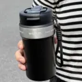 Tasse à café isolée portable en acier inoxydable avec corps noir et couvercle pour extérieur. - 550ml / 1485 Noir