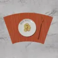 Waaier vormige PVC placemat voor ronde tafels, oranje warmte-isolerende tafelmat voor thuis eetkamer. - 43*29 cm / Oranje bamboepatroon