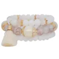 Pulsera de cuentas multicapa bohemia para mujeres, brazalete blanco y dorado apilable con borla. - Blanco (B1493-05)