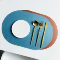 Doppelseitiges Kunstleder Tischset Blau Braun Oval Tischmatte Wasserdicht Hitzebeständig - Ovaler Stil / Nebelblau und Kaffeebraun Doppelseitig