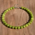Collana con perline in pietra naturale verde girocollo 12mm con chiusura in metallo - Verde oliva