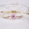 Bracciale intrecciato bohémien fatto a mano con sfera di vetro di fiori secchi rosa e perle. - 03 Rosa